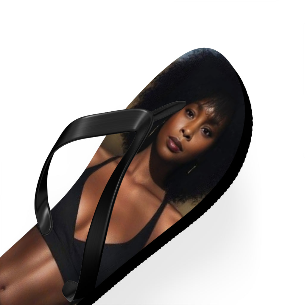 Stylish Flip Flops with Bold Fashion Design - Perfect for Summer Vibes