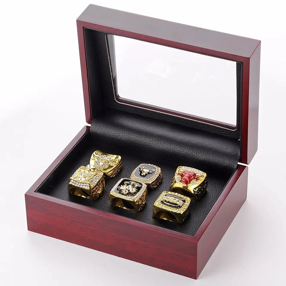 Chicago Bulls Championship Ring Set