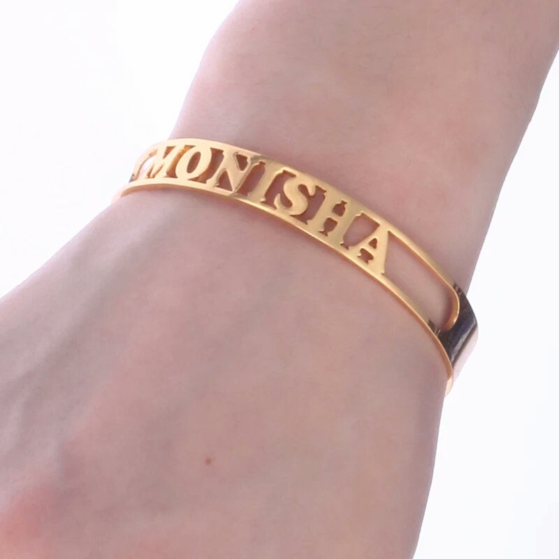 Customize This Bracelet Bangle For W/ Your Name